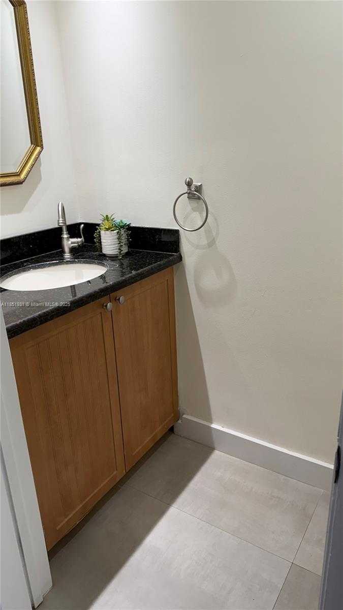 Small Image of 399 POINCIANA DR #1215, Sunny Isles Beach Number 35