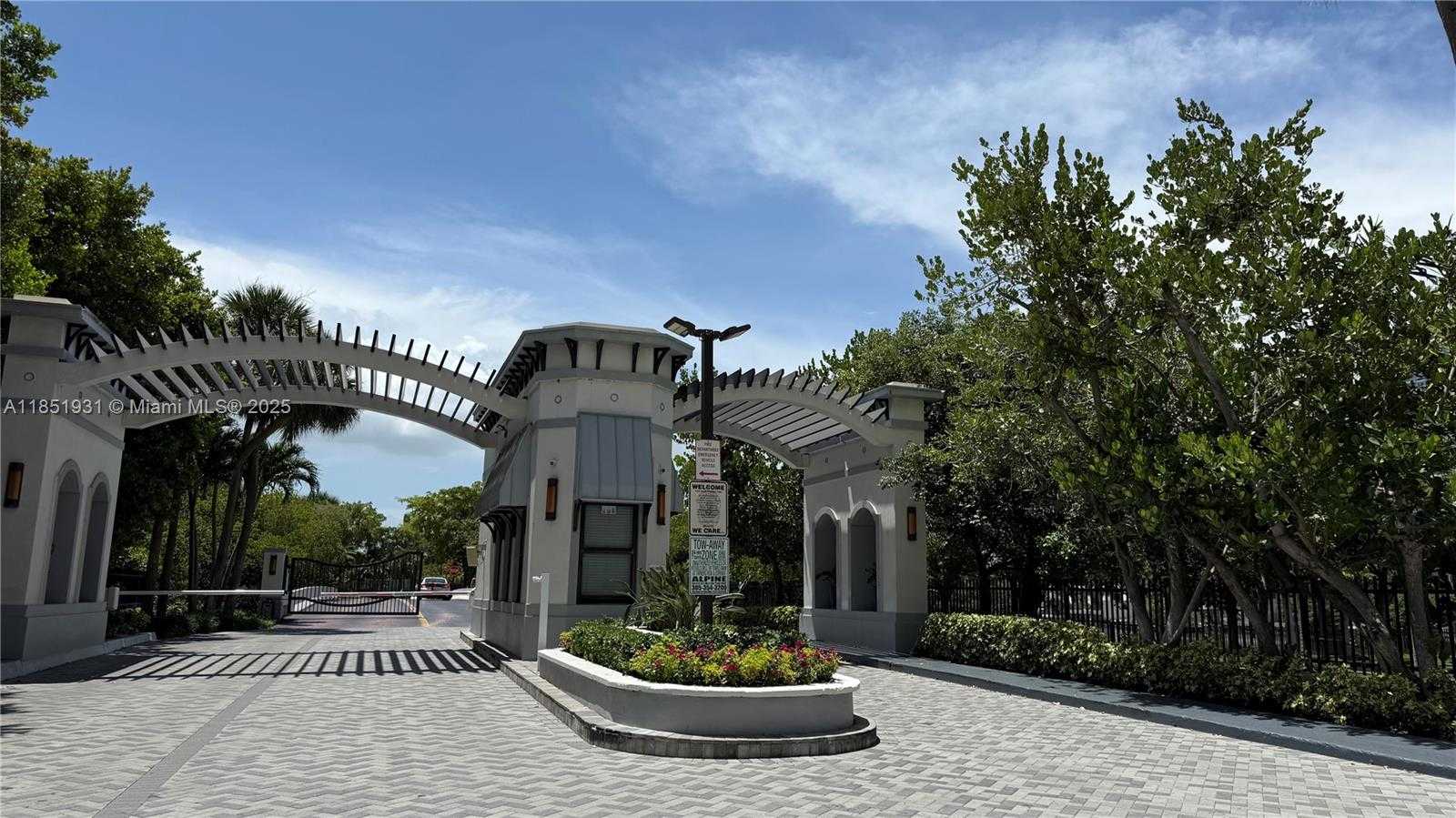 Small Image of 399 POINCIANA DR #1215, Sunny Isles Beach Number 52
