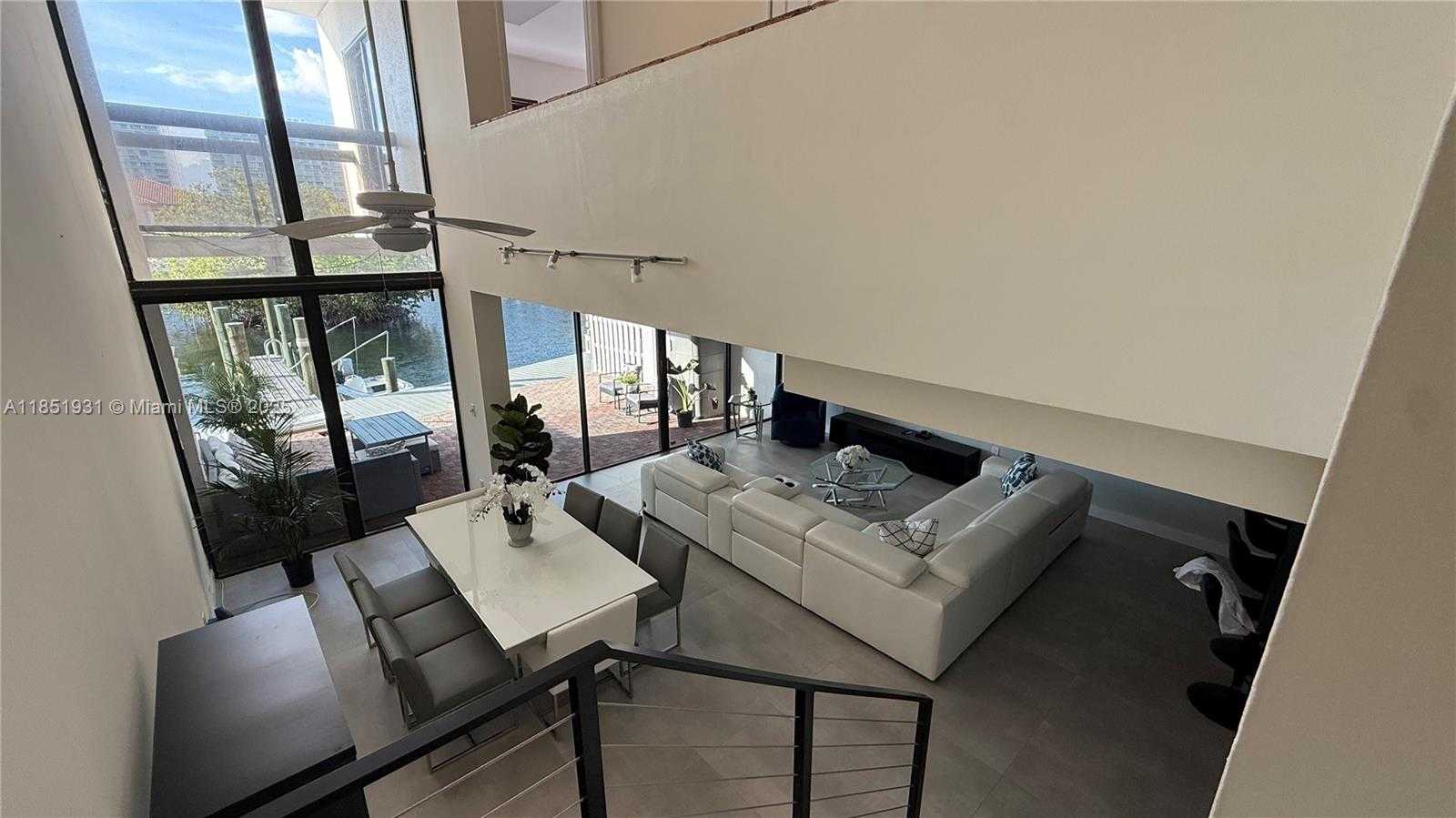 Small Image of 399 POINCIANA DR #1215, Sunny Isles Beach Number 8