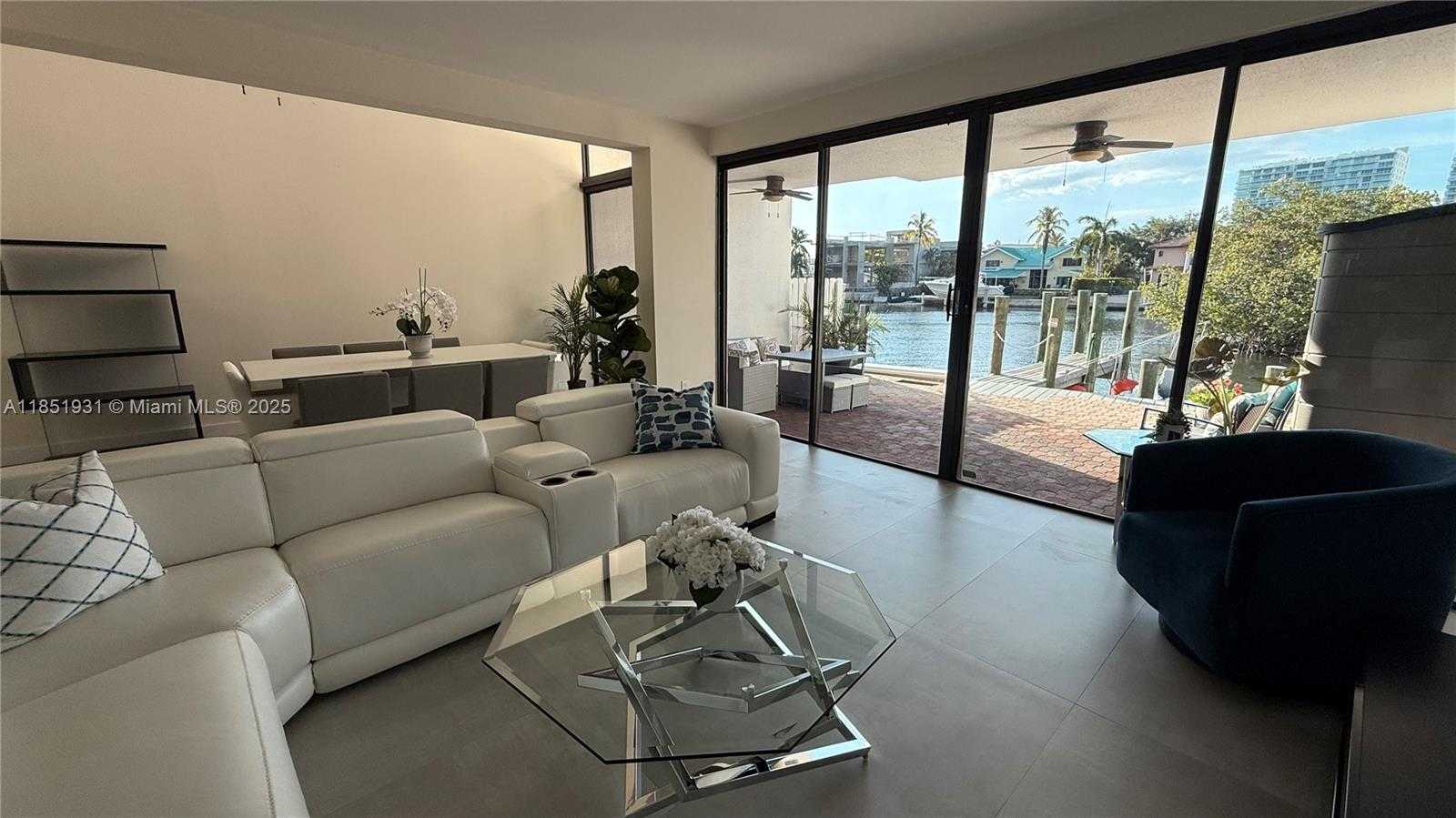 Small Image of 399 POINCIANA DR #1215, Sunny Isles Beach Number 9