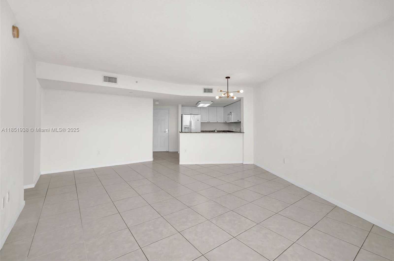 Small Image of 19501 WEST COUNTRY CLUB DR #2011, Aventura Number 16