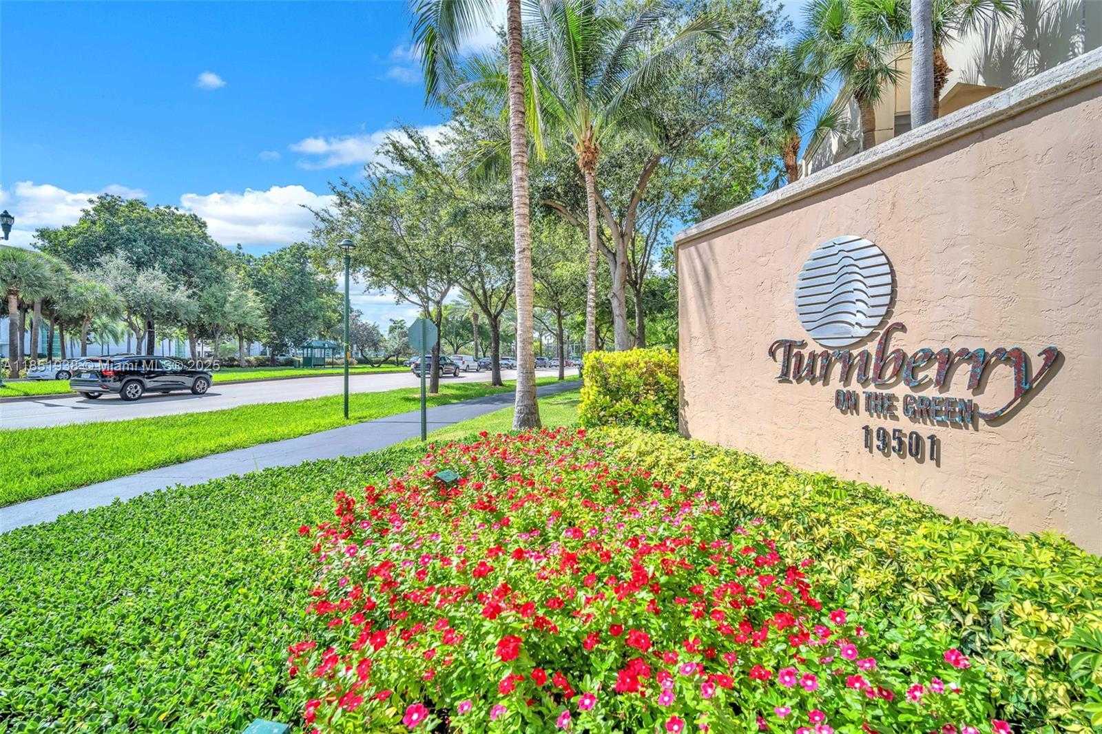 Small Image of 19501 WEST COUNTRY CLUB DR #2011, Aventura Number 2