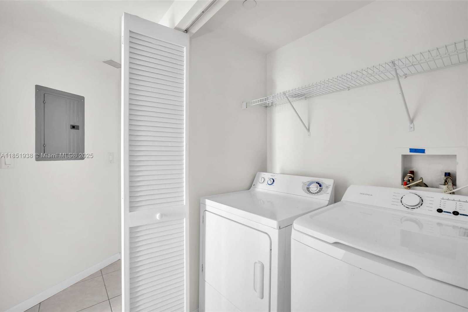 Small Image of 19501 WEST COUNTRY CLUB DR #2011, Aventura Number 23