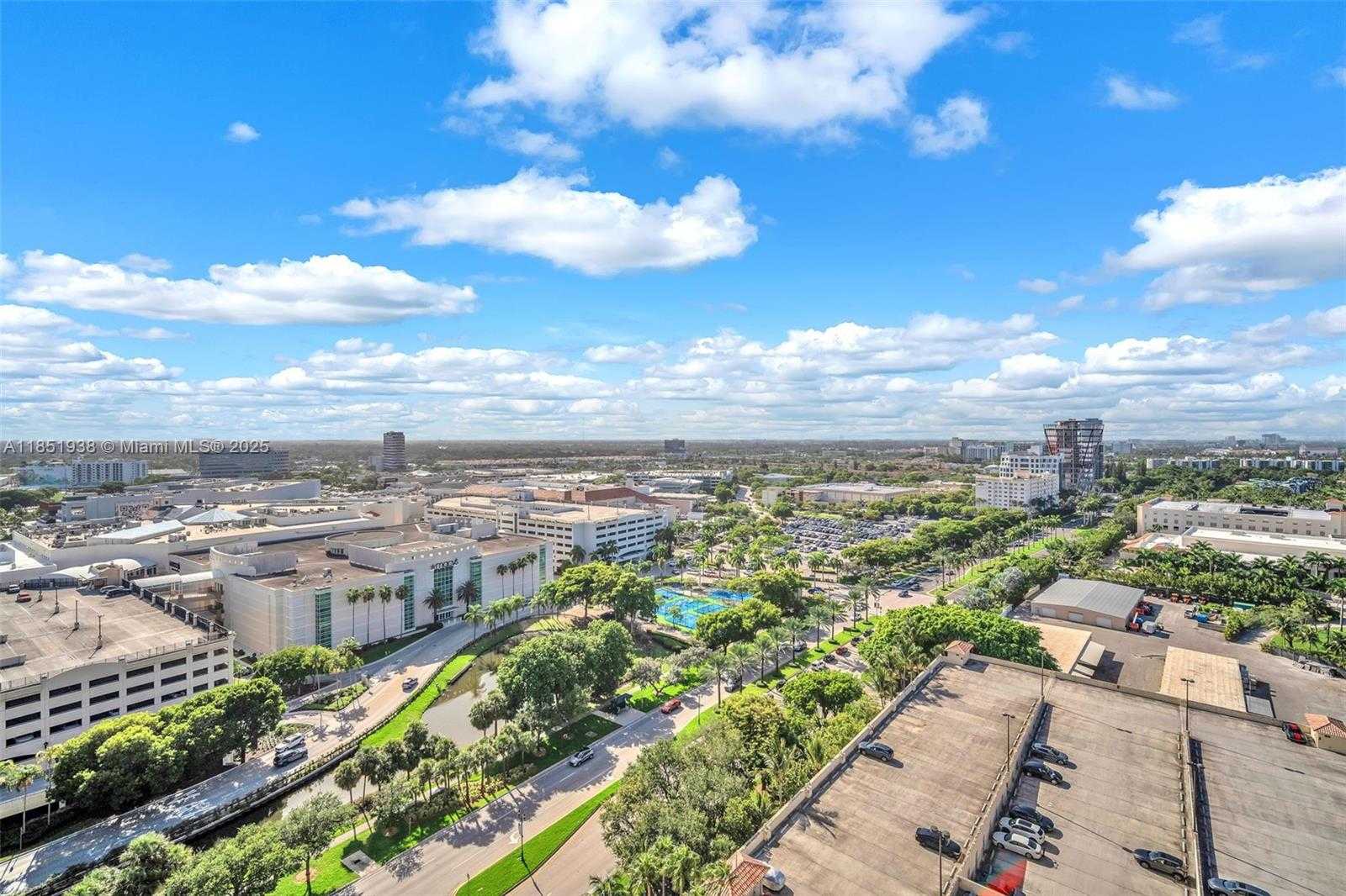 Small Image of 19501 WEST COUNTRY CLUB DR #2011, Aventura Number 28