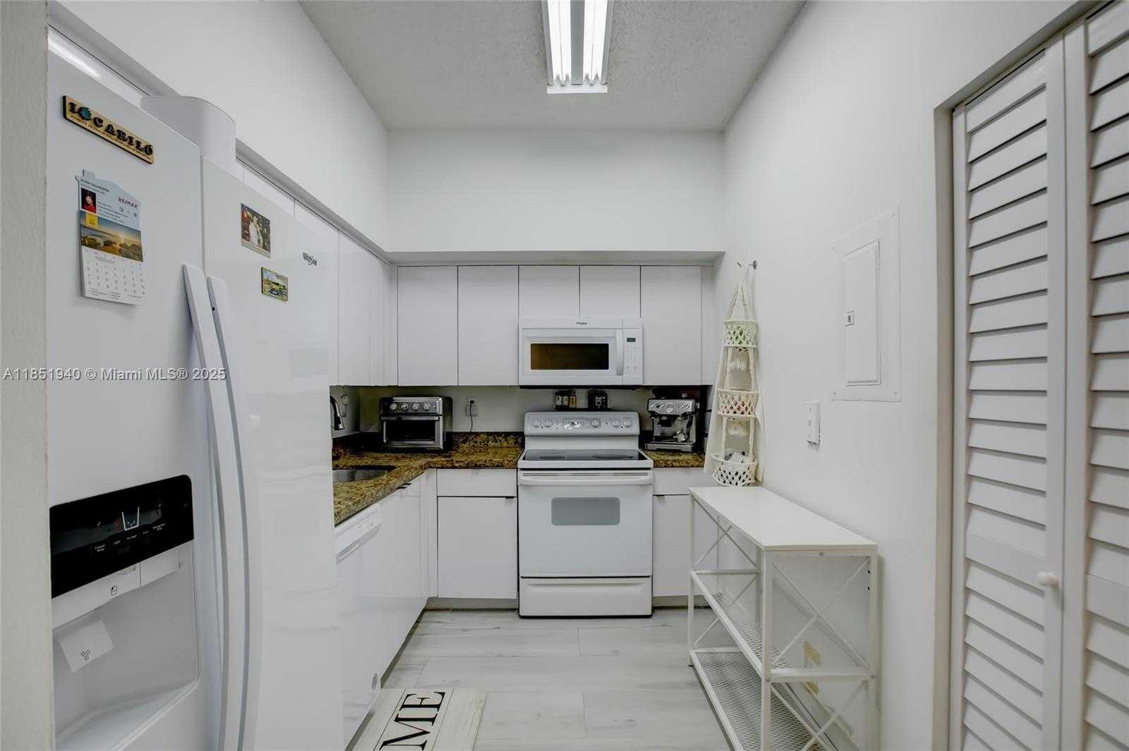Small Image of 3300 NORTH EAST 191ST ST #114, Aventura Number 12