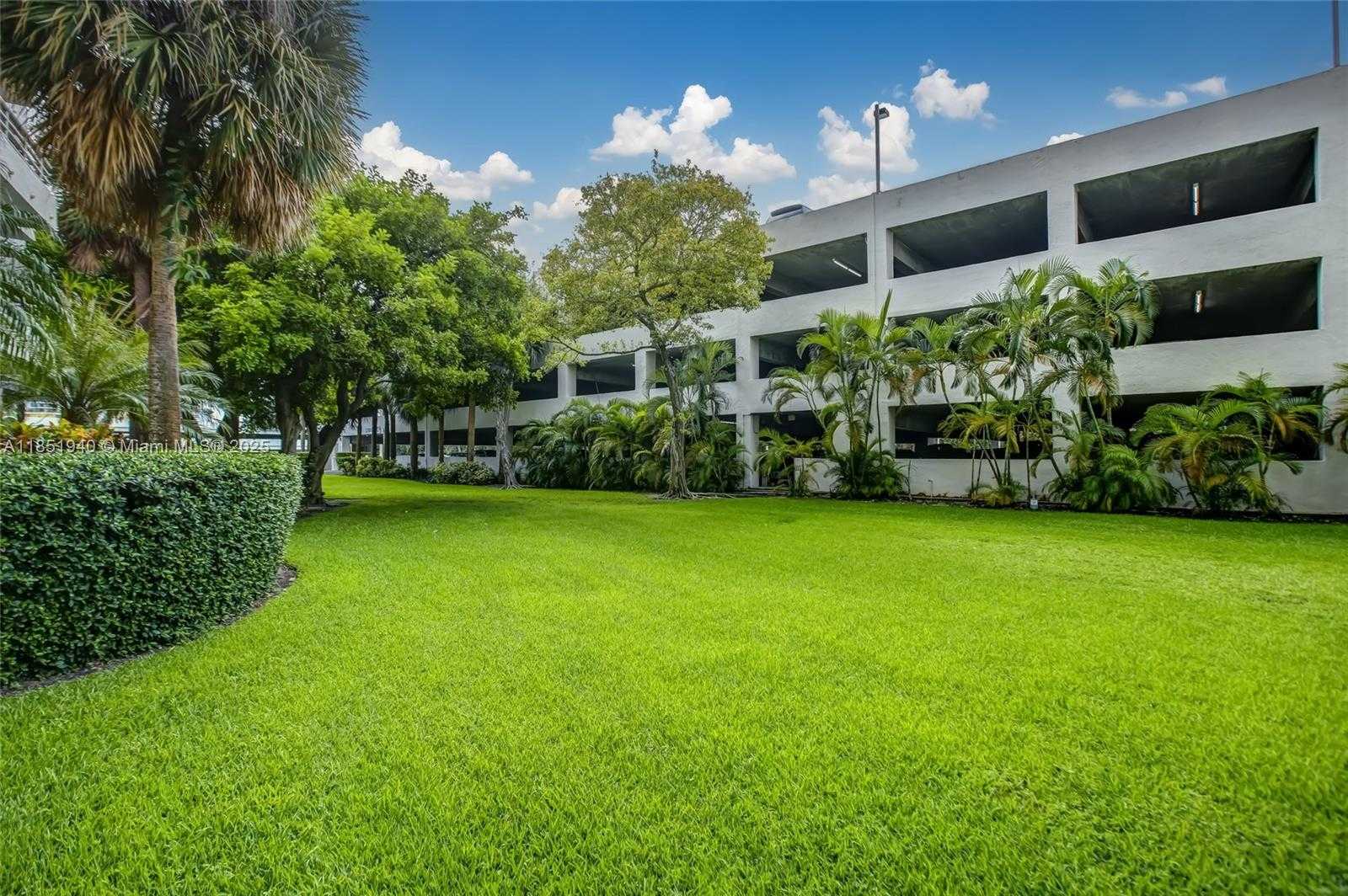 Small Image of 3300 NORTH EAST 191ST ST #114, Aventura Number 32