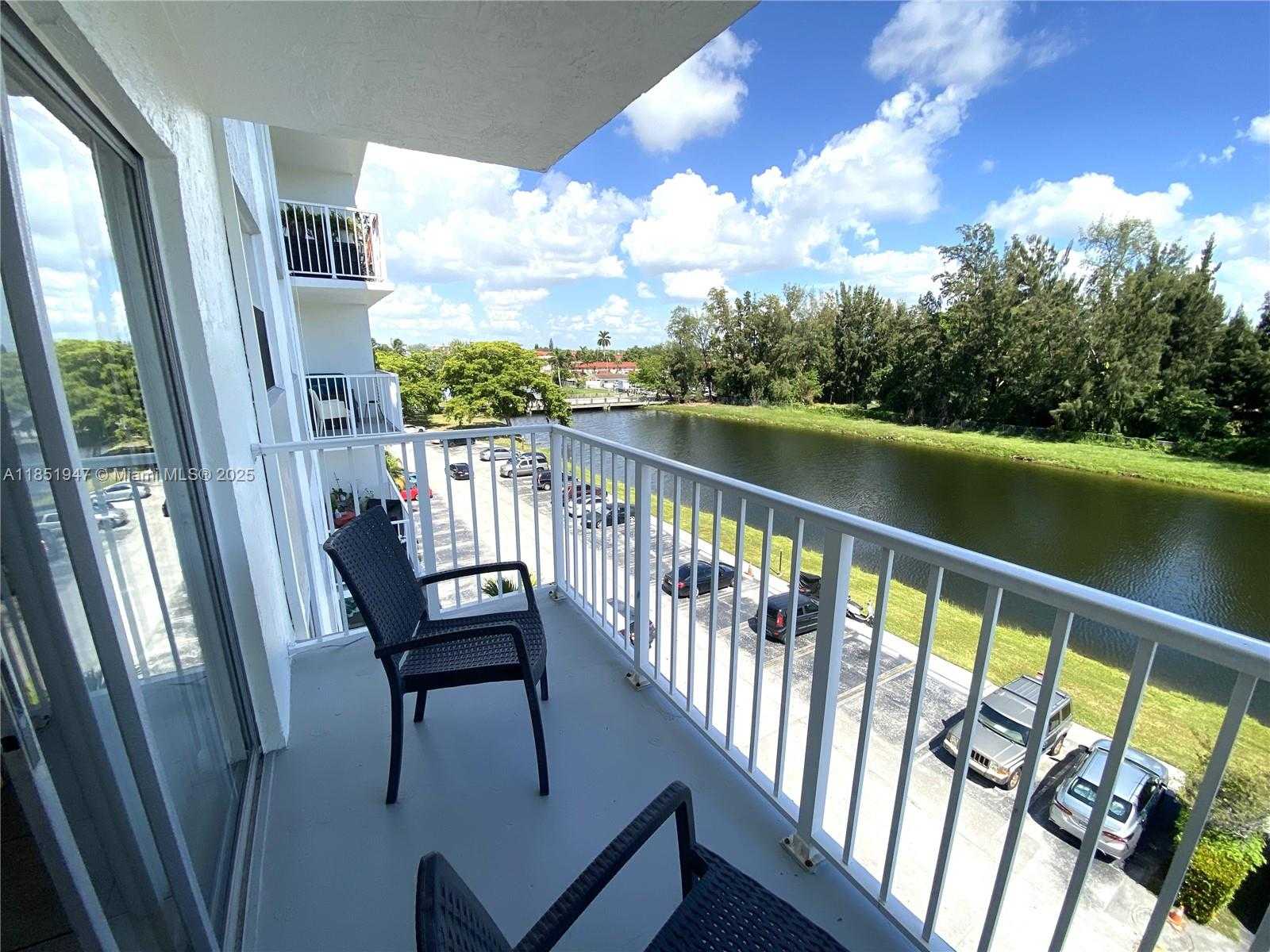 Small Image of 16465 NORTH EAST 22ND AVE #513, North Miami Beach Number 4
