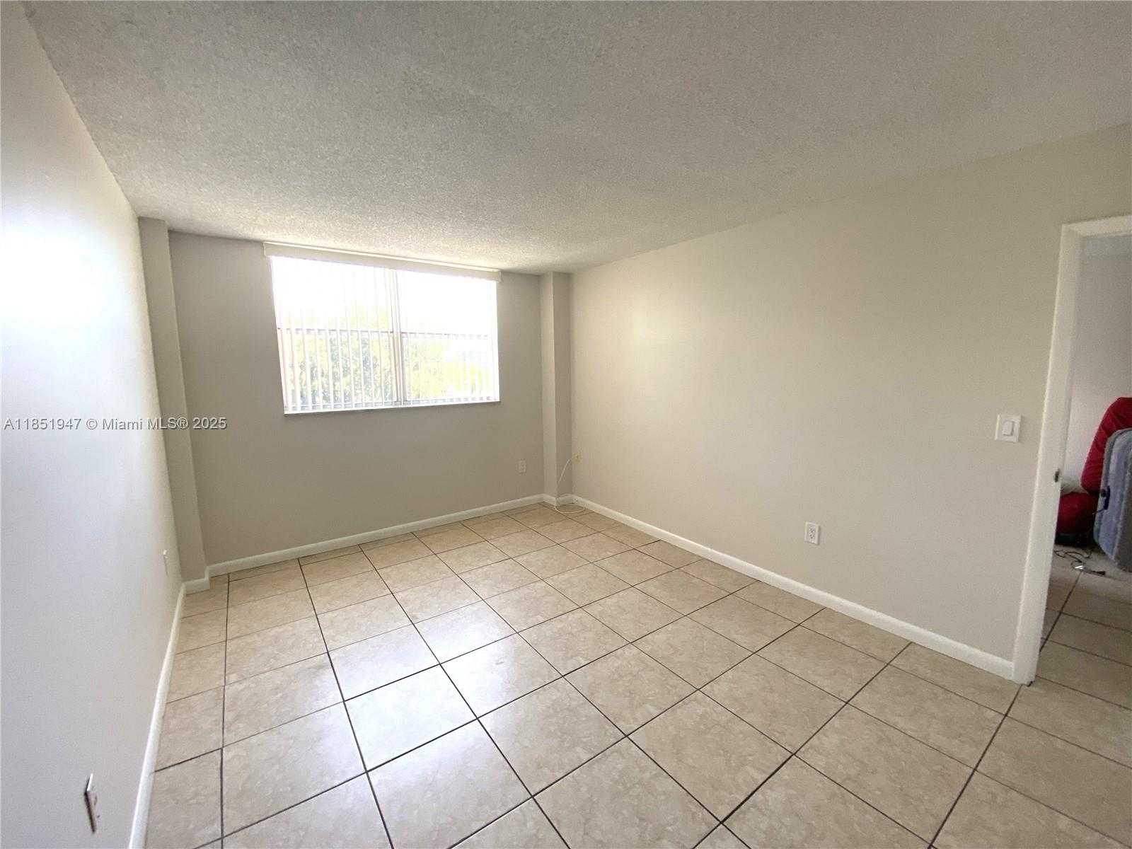 Small Image of 16465 NORTH EAST 22ND AVE #513, North Miami Beach Number 8