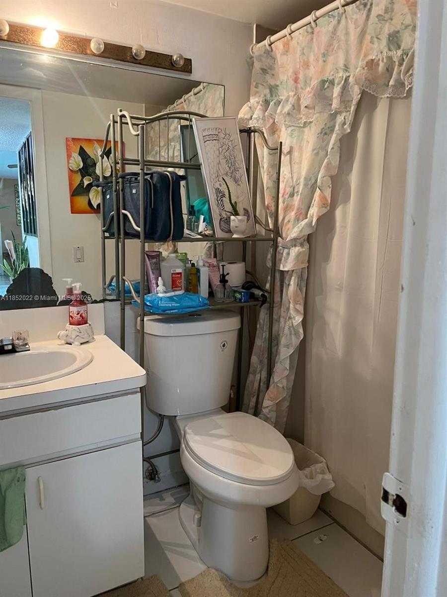 Small Image of 11780 SOUTH WEST 18TH ST #2, Miami Number 12