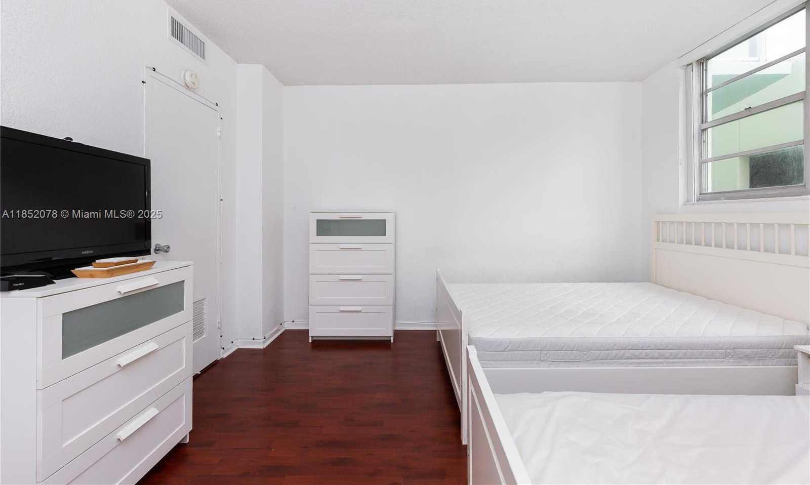 Small Image of 3901 SOUTH OCEAN DR #2D, Hollywood Number 24