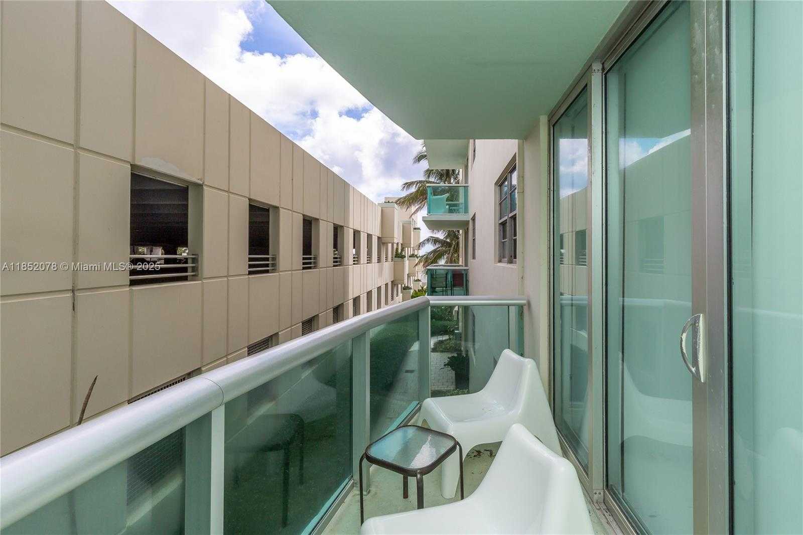 Small Image of 3901 SOUTH OCEAN DR #2D, Hollywood Number 27