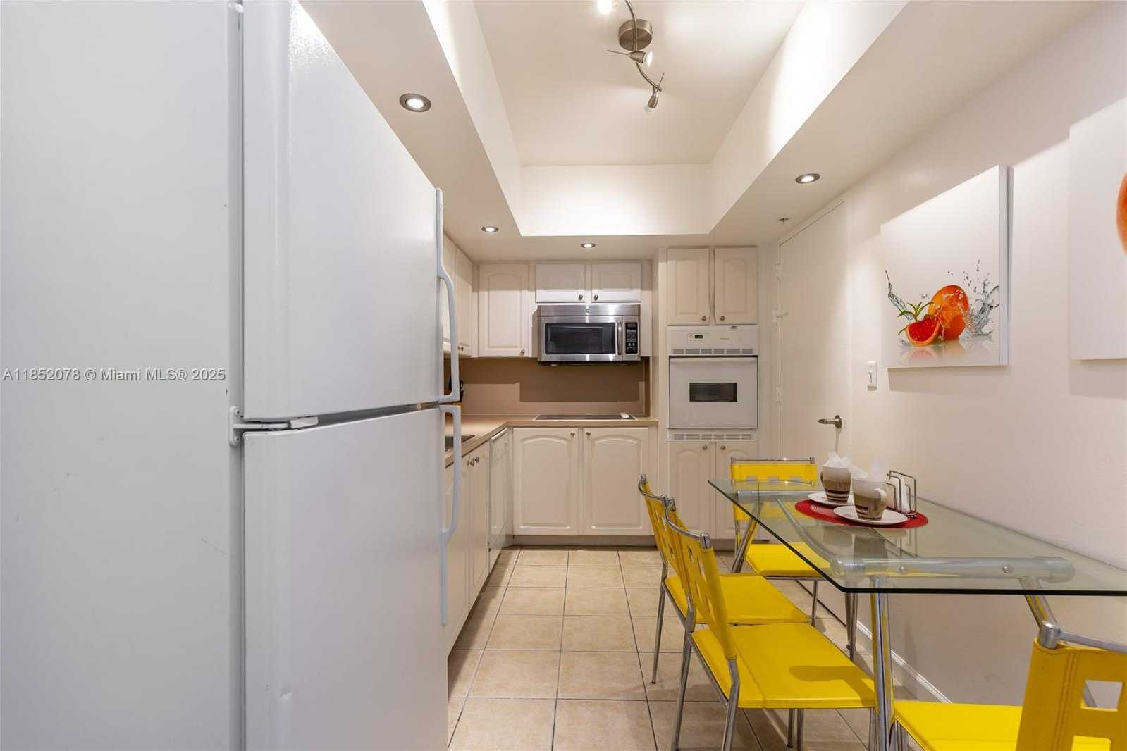 Small Image of 3901 SOUTH OCEAN DR #2D, Hollywood Number 5