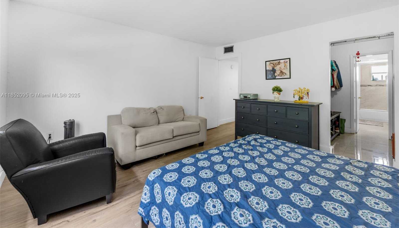 Small Image of 20 NORTH WEST 87TH AVE #A204, Miami Number 11