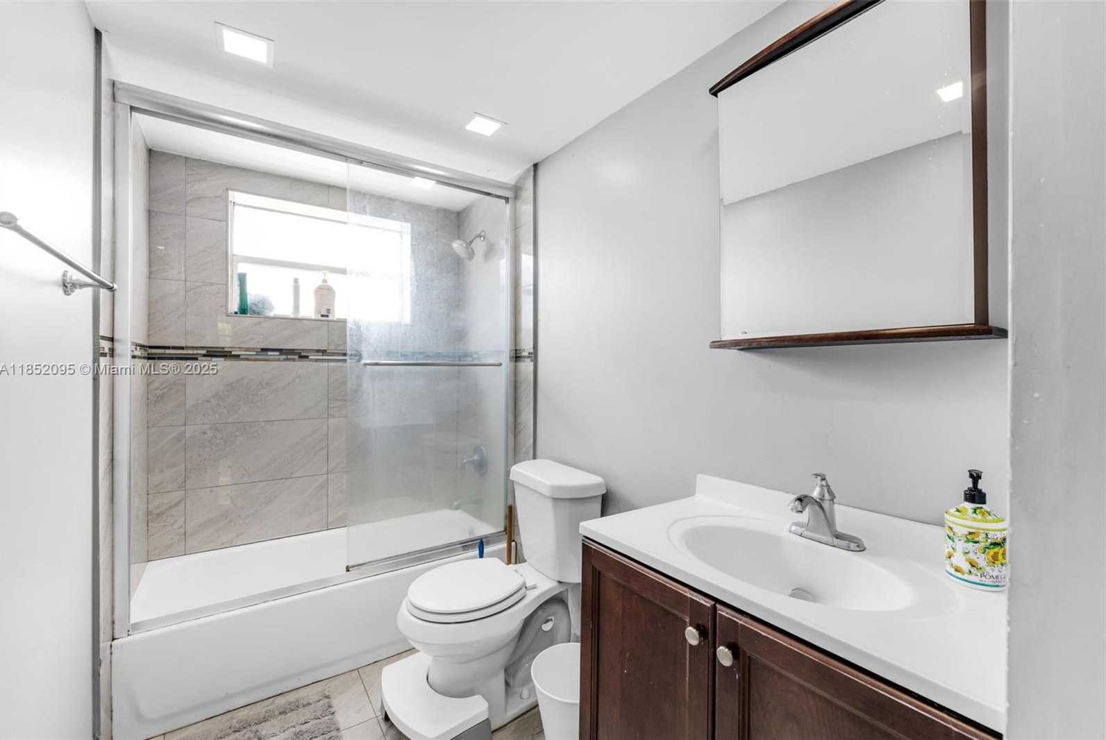Small Image of 20 NORTH WEST 87TH AVE #A204, Miami Number 13