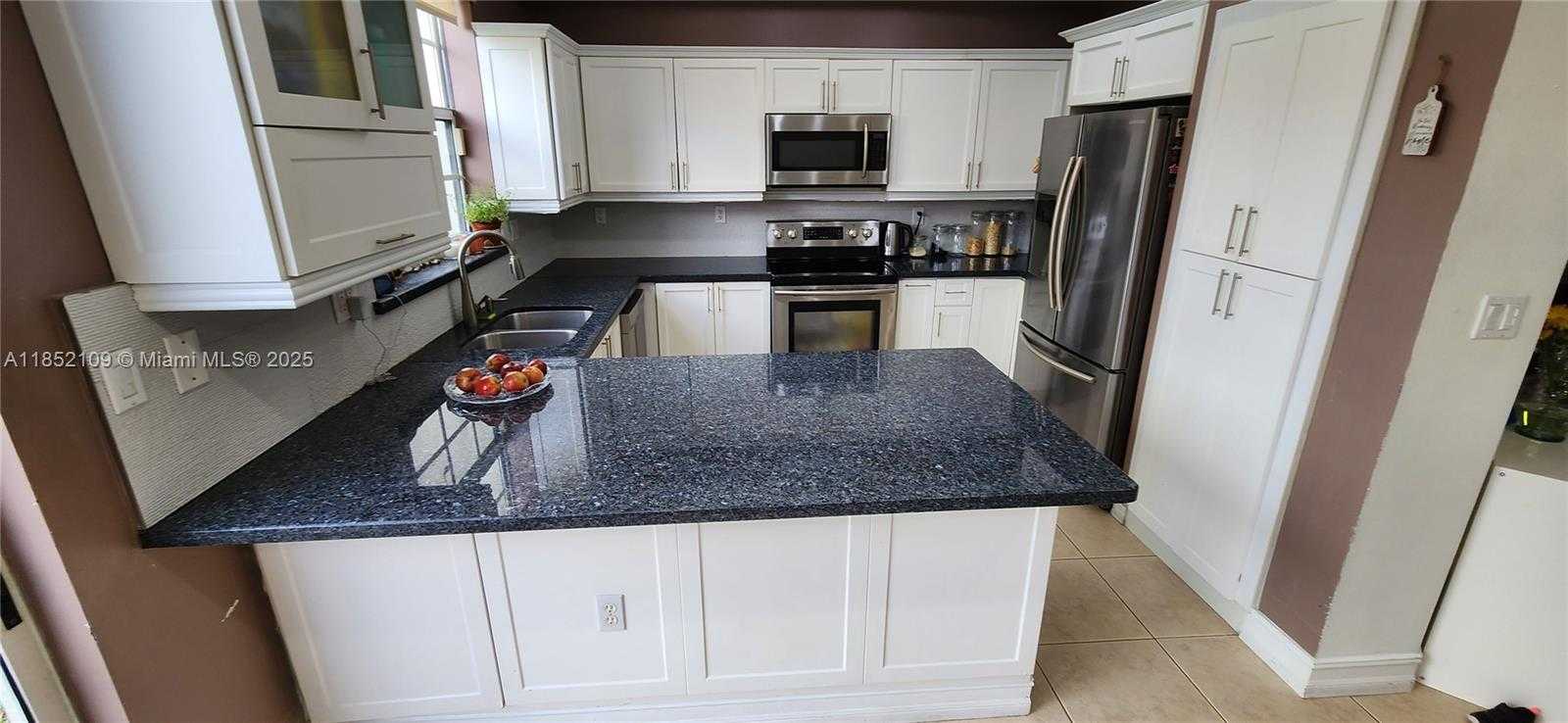 Small Image of 20732 SOUTH WEST 80TH CT, Cutler Bay Number 3