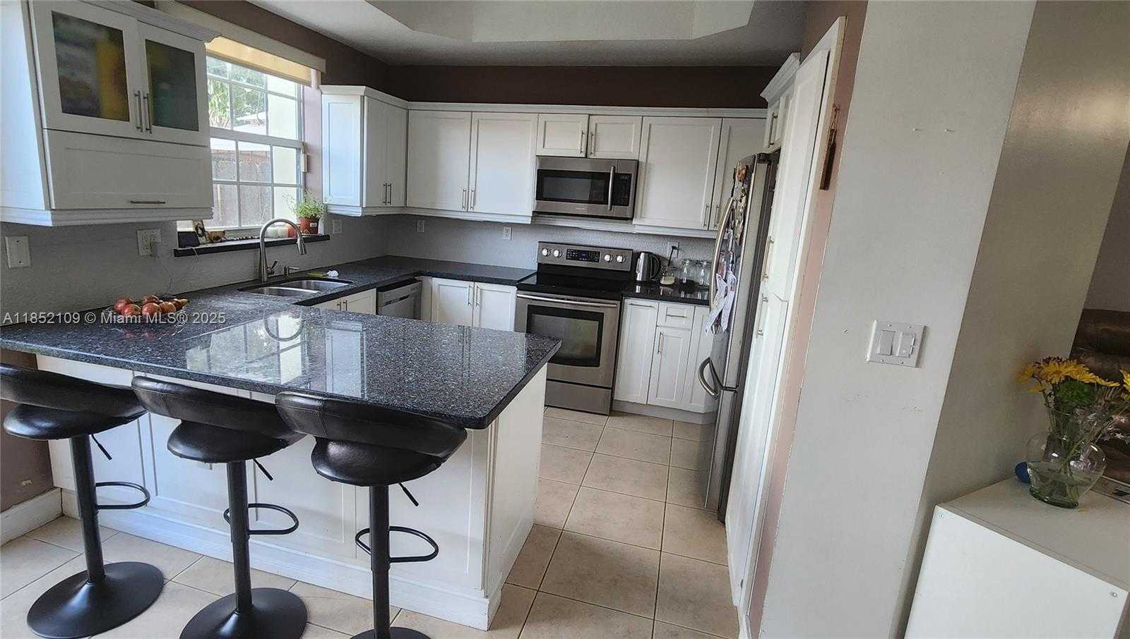 Small Image of 20732 SOUTH WEST 80TH CT, Cutler Bay Number 4