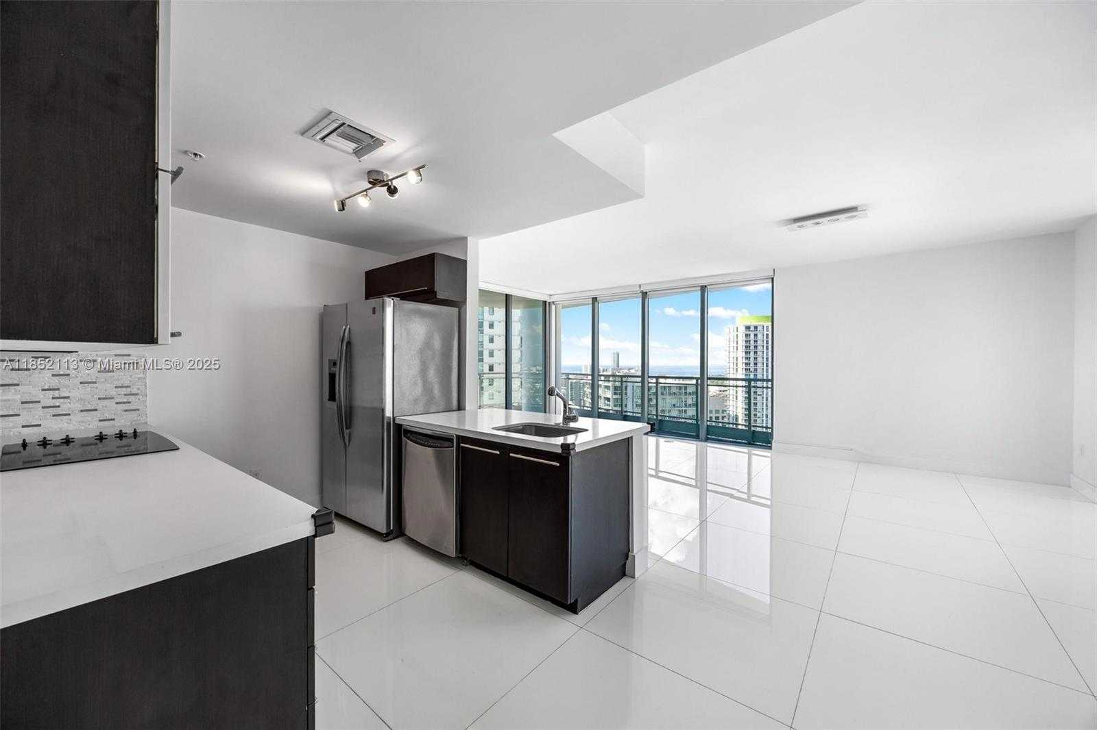 Small Image of 90 SOUTH WEST 3RD ST #4009, Miami Number 22