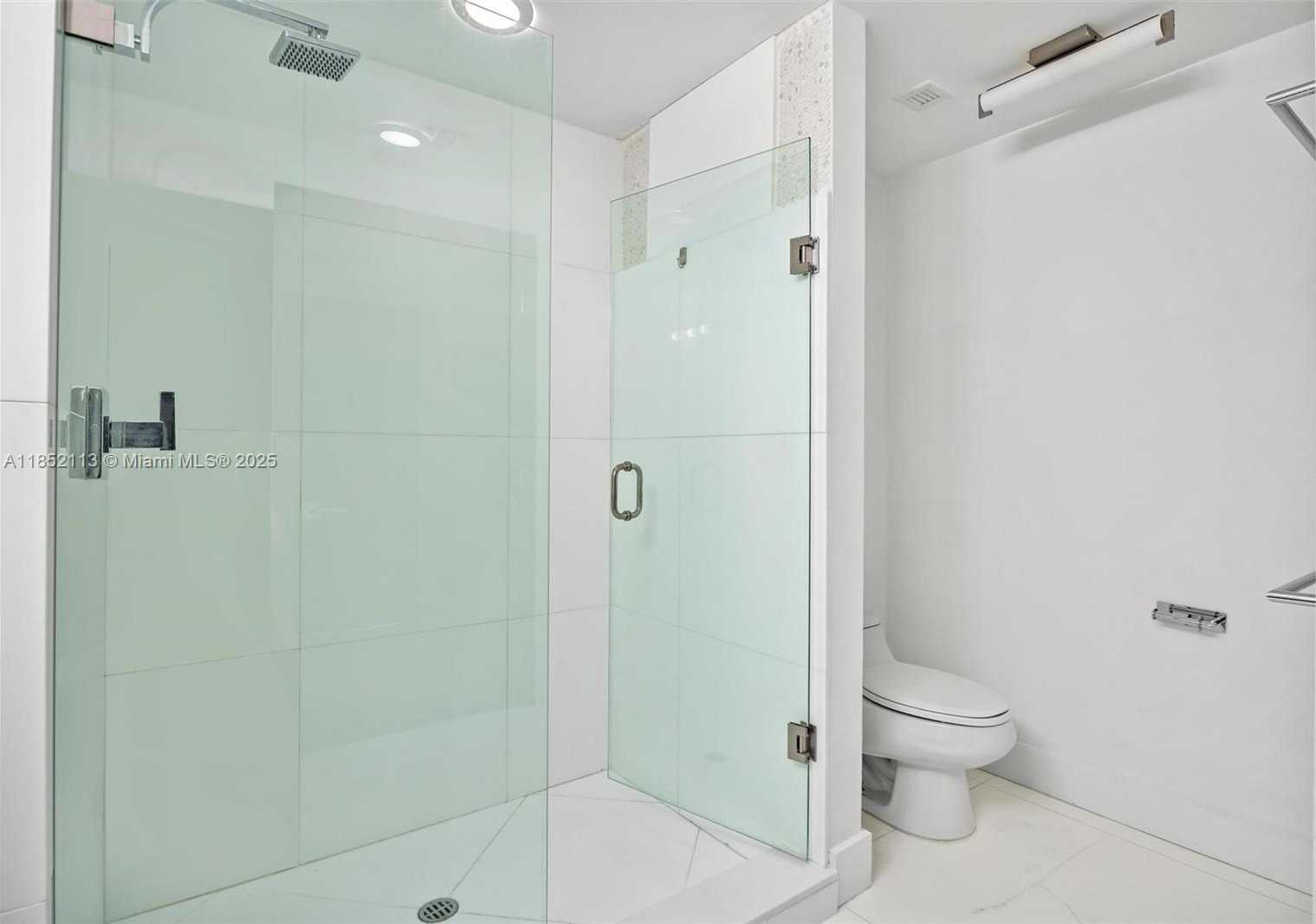 Small Image of 90 SOUTH WEST 3RD ST #4009, Miami Number 33