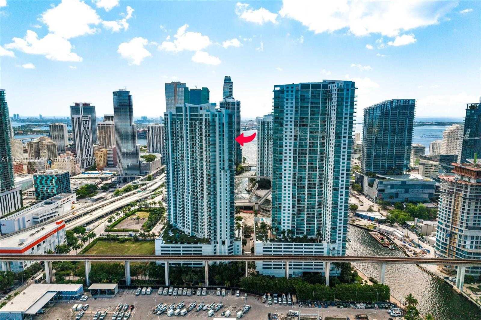 Small Image of 90 SOUTH WEST 3RD ST #4009, Miami Number 46