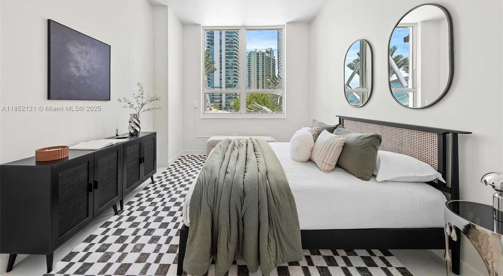 Small Image of 1155 BRICKELL BAY DR #203, Miami Number 12