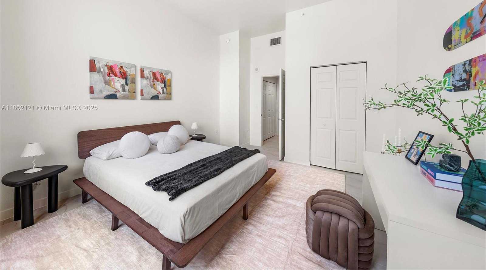Small Image of 1155 BRICKELL BAY DR #203, Miami Number 16