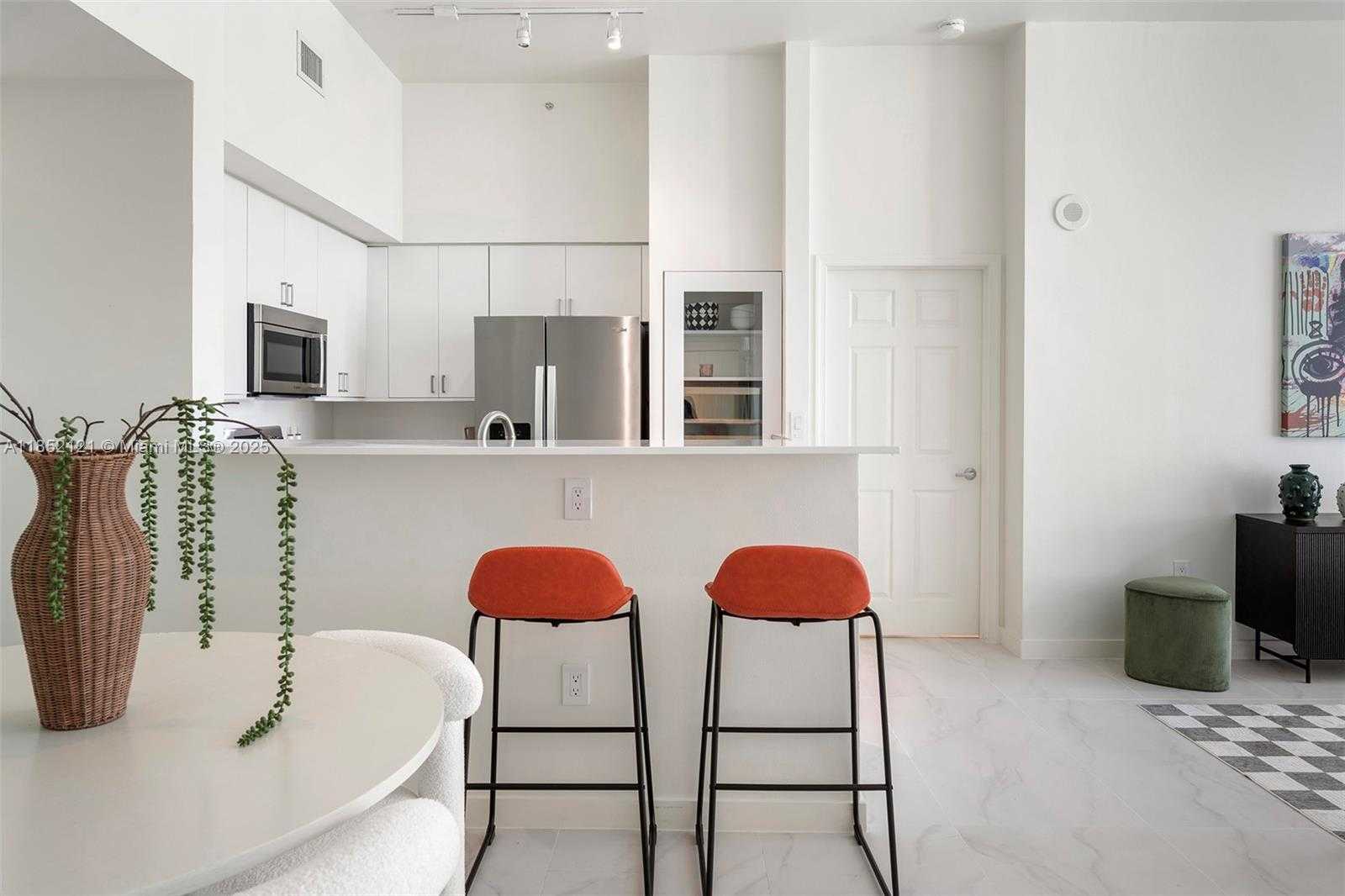 Small Image of 1155 BRICKELL BAY DR #203, Miami Number 2