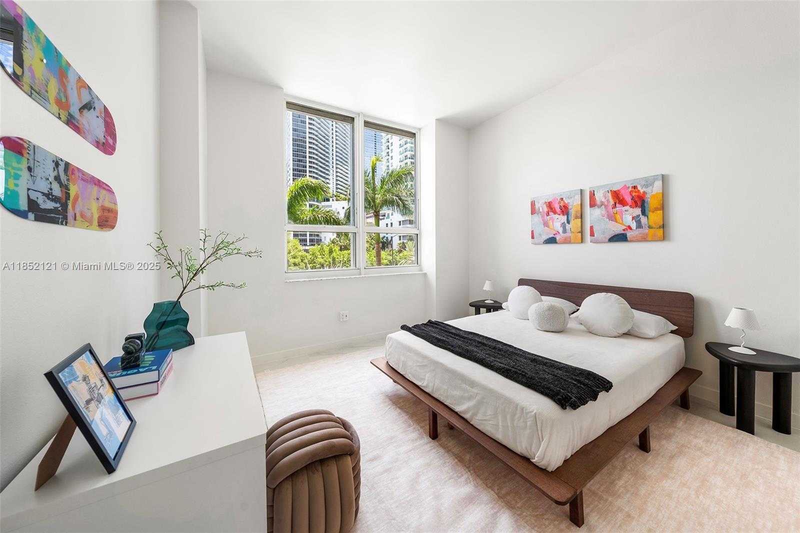 Small Image of 1155 BRICKELL BAY DR #203, Miami Number 4