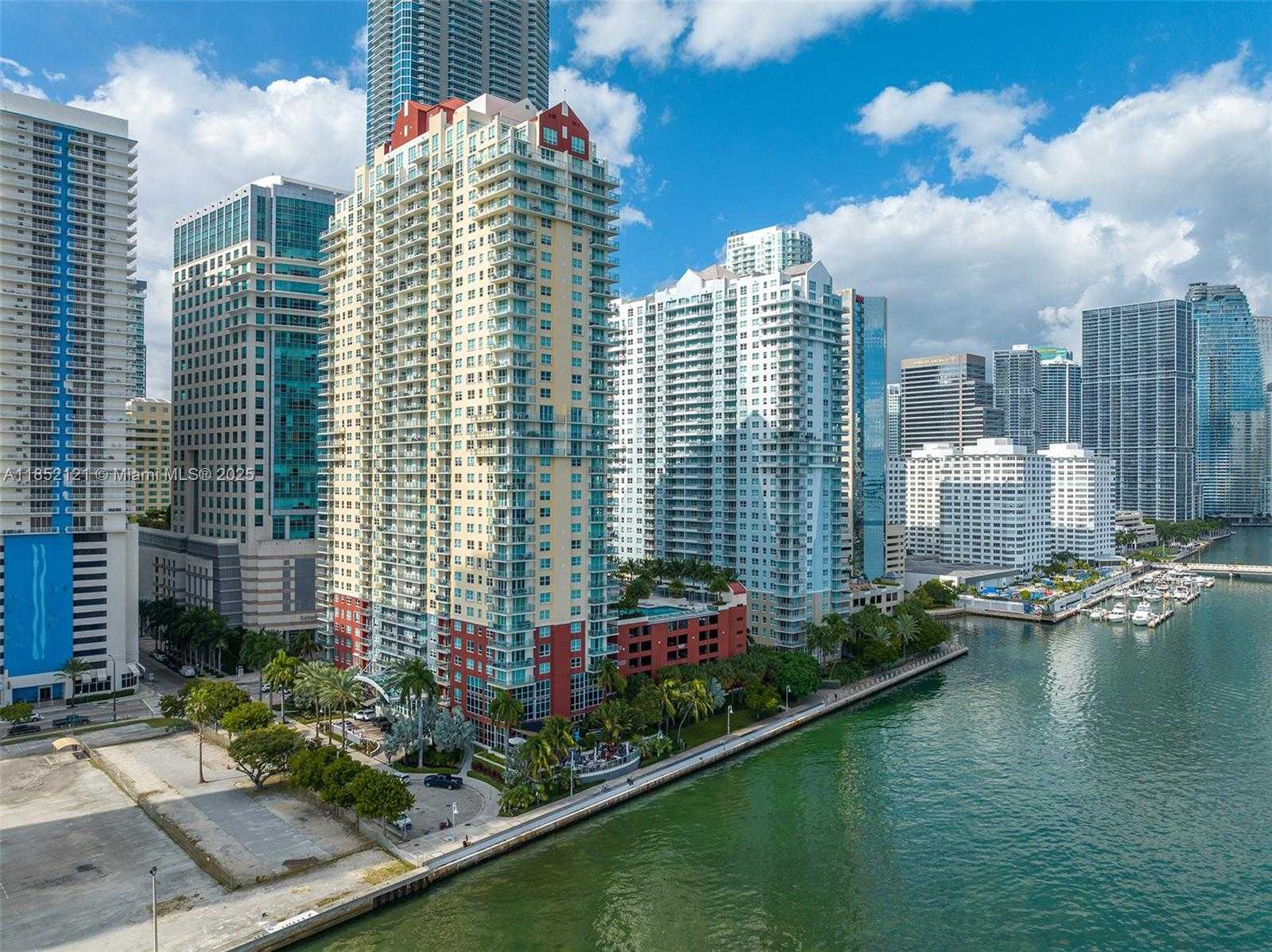 Small Image of 1155 BRICKELL BAY DR #203, Miami Number 6