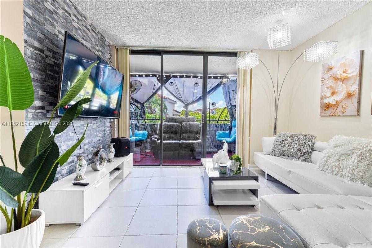 Small Image of Miami Number 5