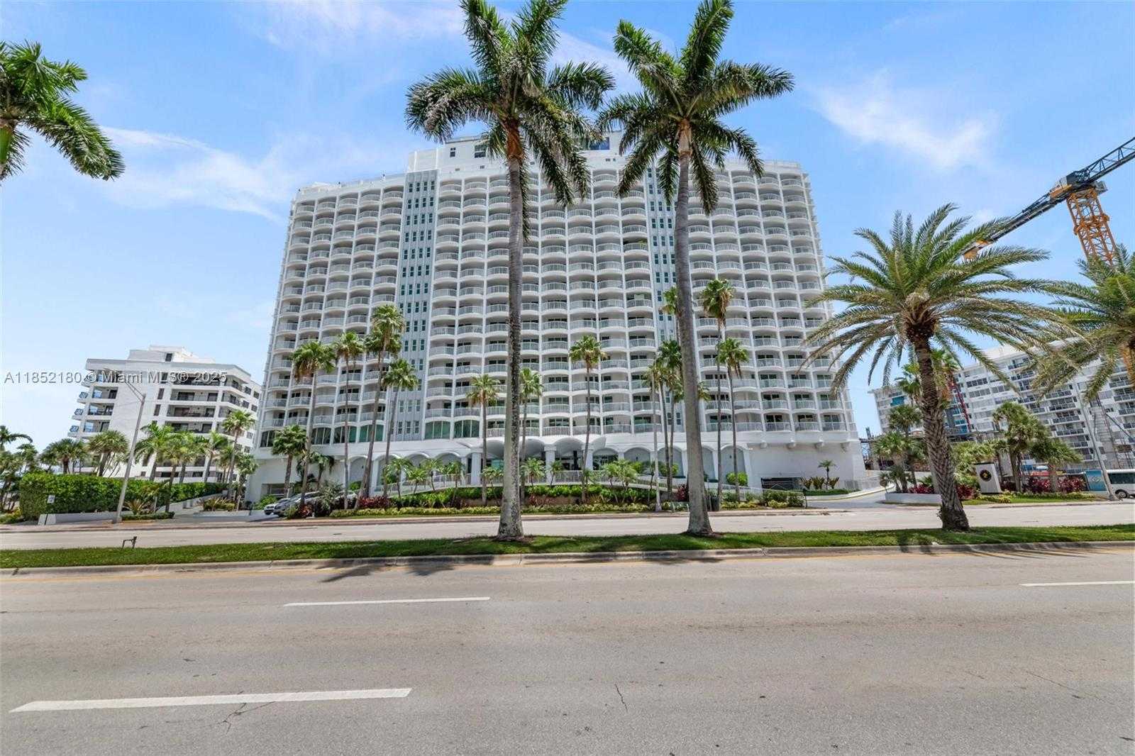 Small Image of 5401 COLLINS AVE #511, Miami Beach Number 5