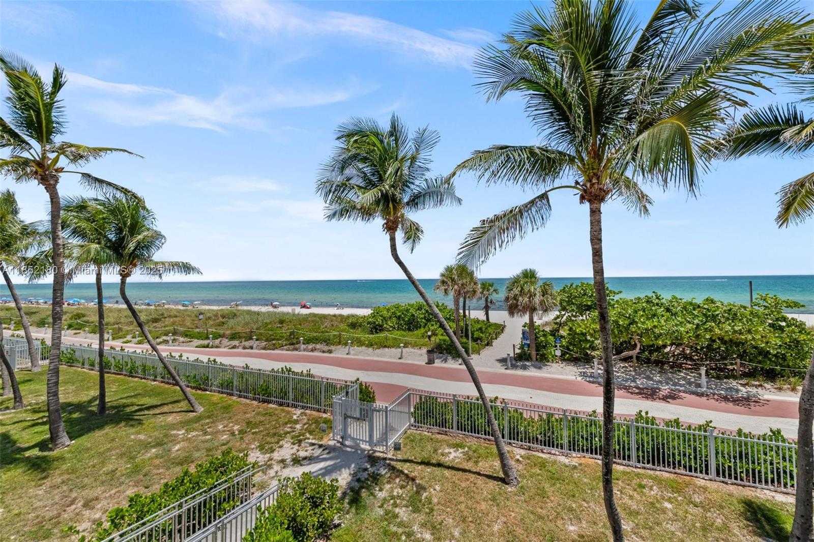 Small Image of 5401 COLLINS AVE #511, Miami Beach Number 9