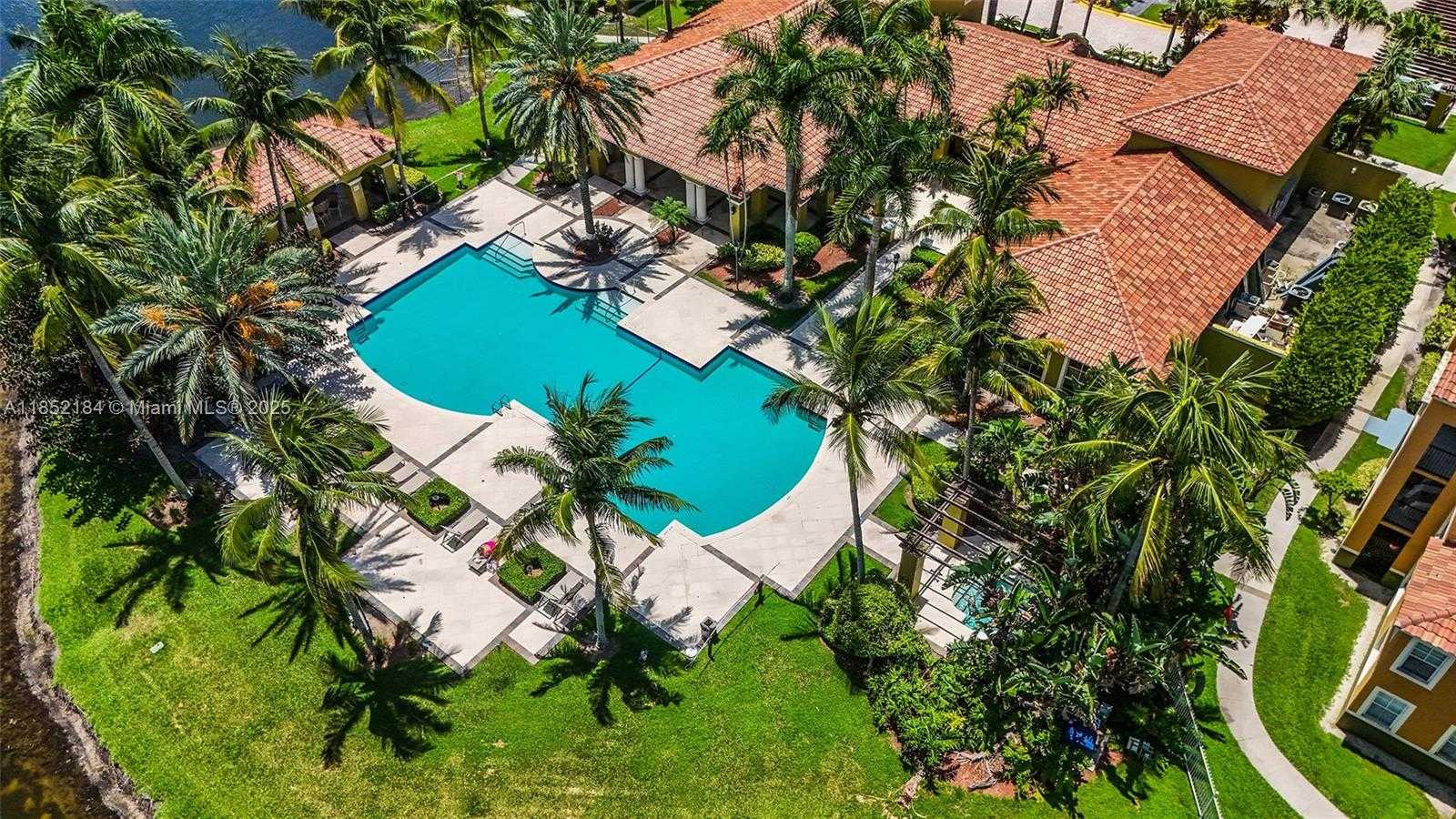 Small Image of 2440 EAST PRESERVE WAY #208, Miramar Number 8