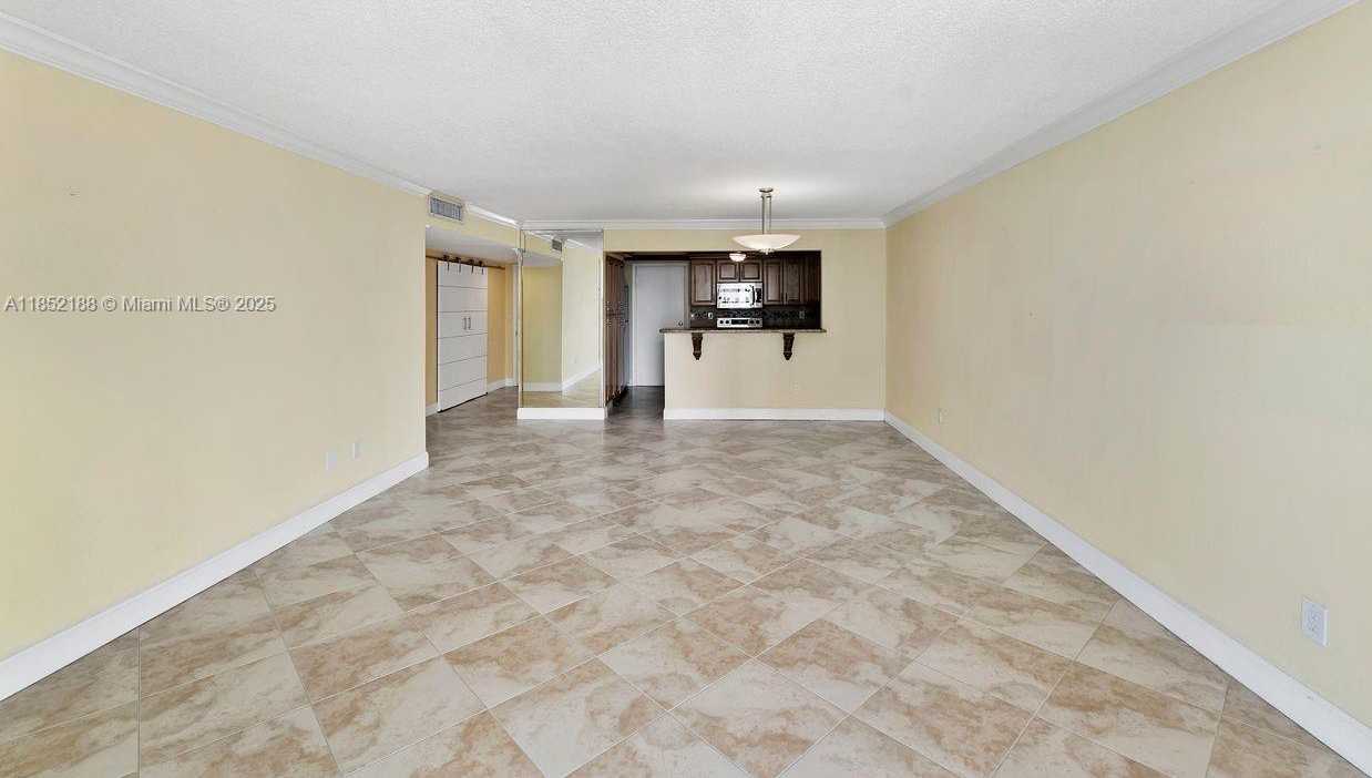 Small Image of 1401 SOUTH OCEAN DR #PH2, Hollywood Number 16