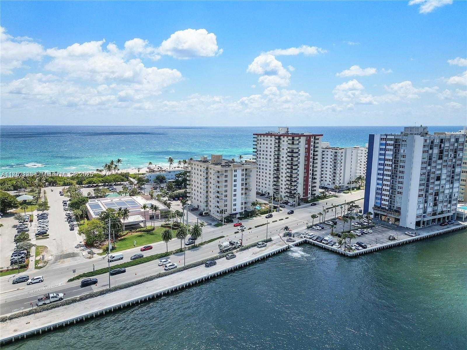 Small Image of 1401 SOUTH OCEAN DR #PH2, Hollywood Number 4