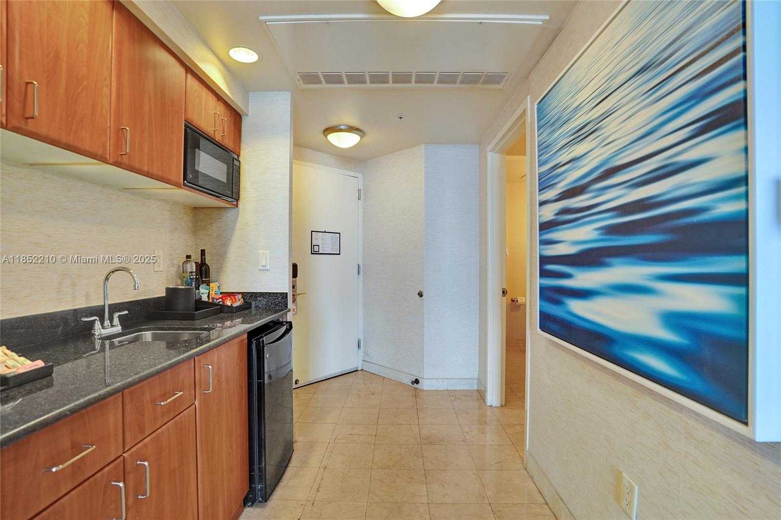 Small Image of 18001 COLLINS AVE #2308, Sunny Isles Beach Number 8