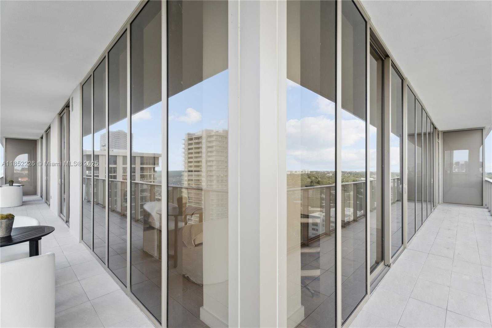 Small Image of 2678 TIGERTAIL AVE #1202, Miami Number 17