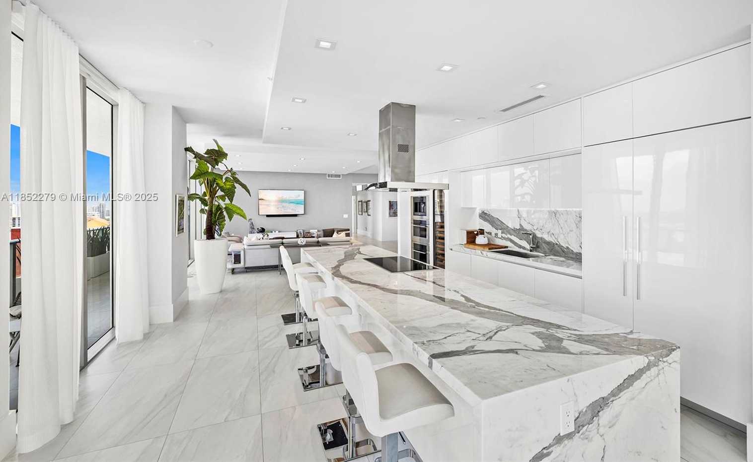 Small Image of 330 SUNNY ISLES BLVD #5-PH01, Sunny Isles Beach Number 10