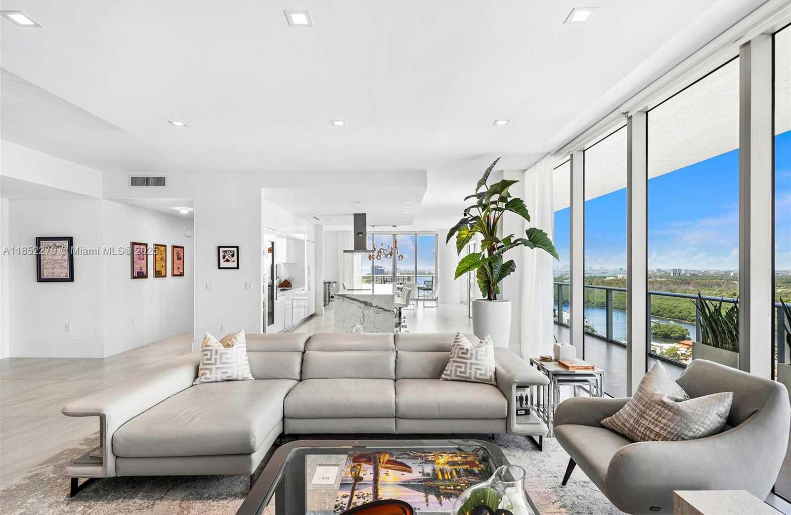 Small Image of 330 SUNNY ISLES BLVD #5-PH01, Sunny Isles Beach Number 4