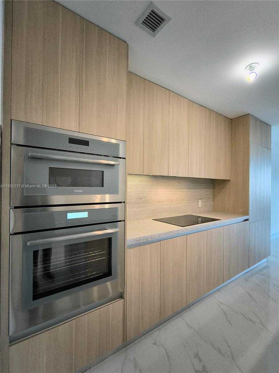 Small Image of 700 NORTH EAST 24 STREET #1502, Miami Number 9