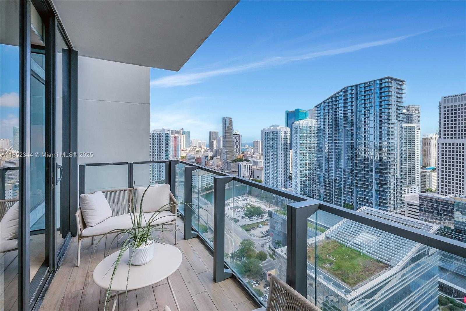 Small Image of 88 SOUTH WEST 7TH ST #3003, Miami Number 18