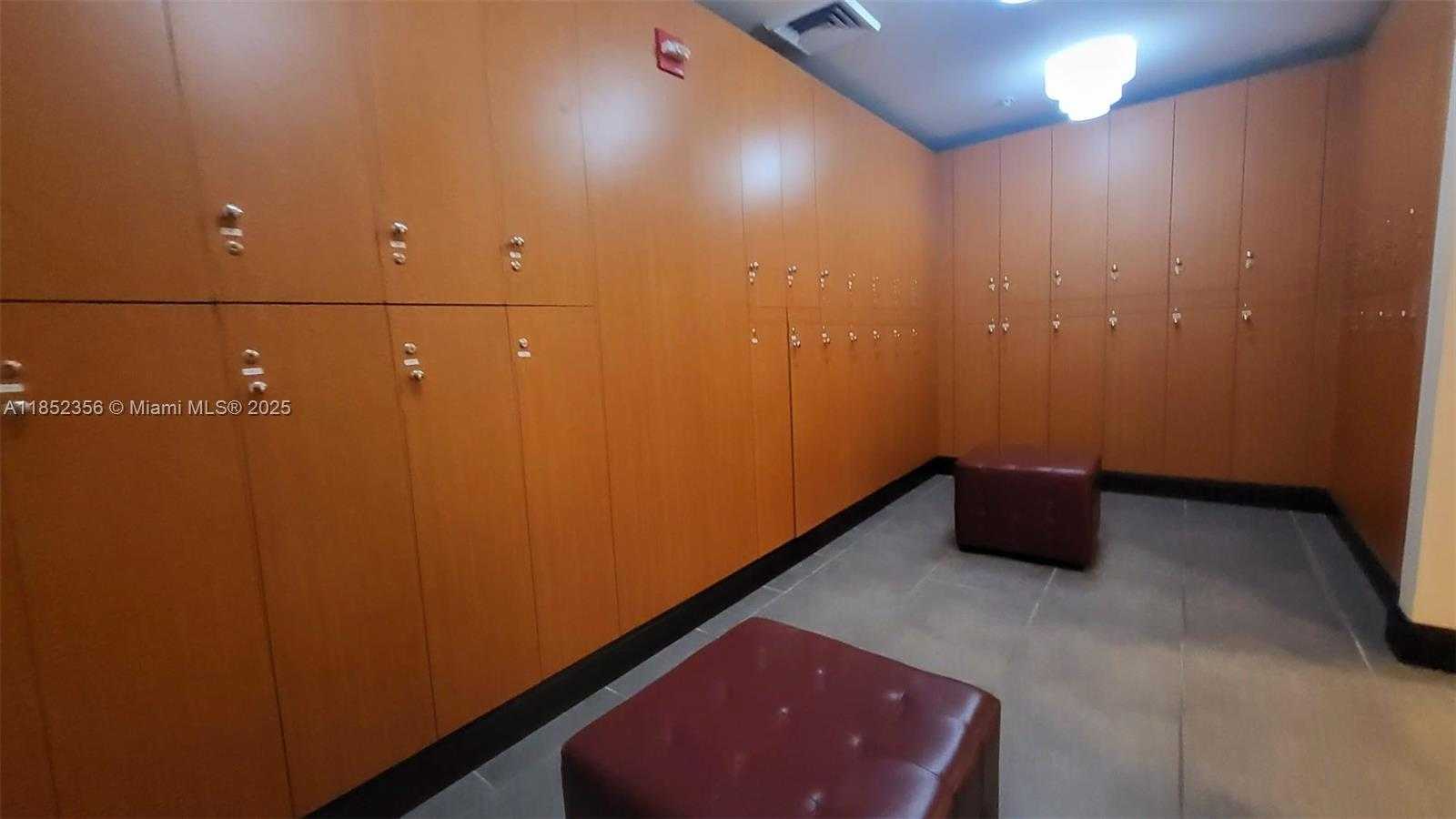 Small Image of Miami Number 28