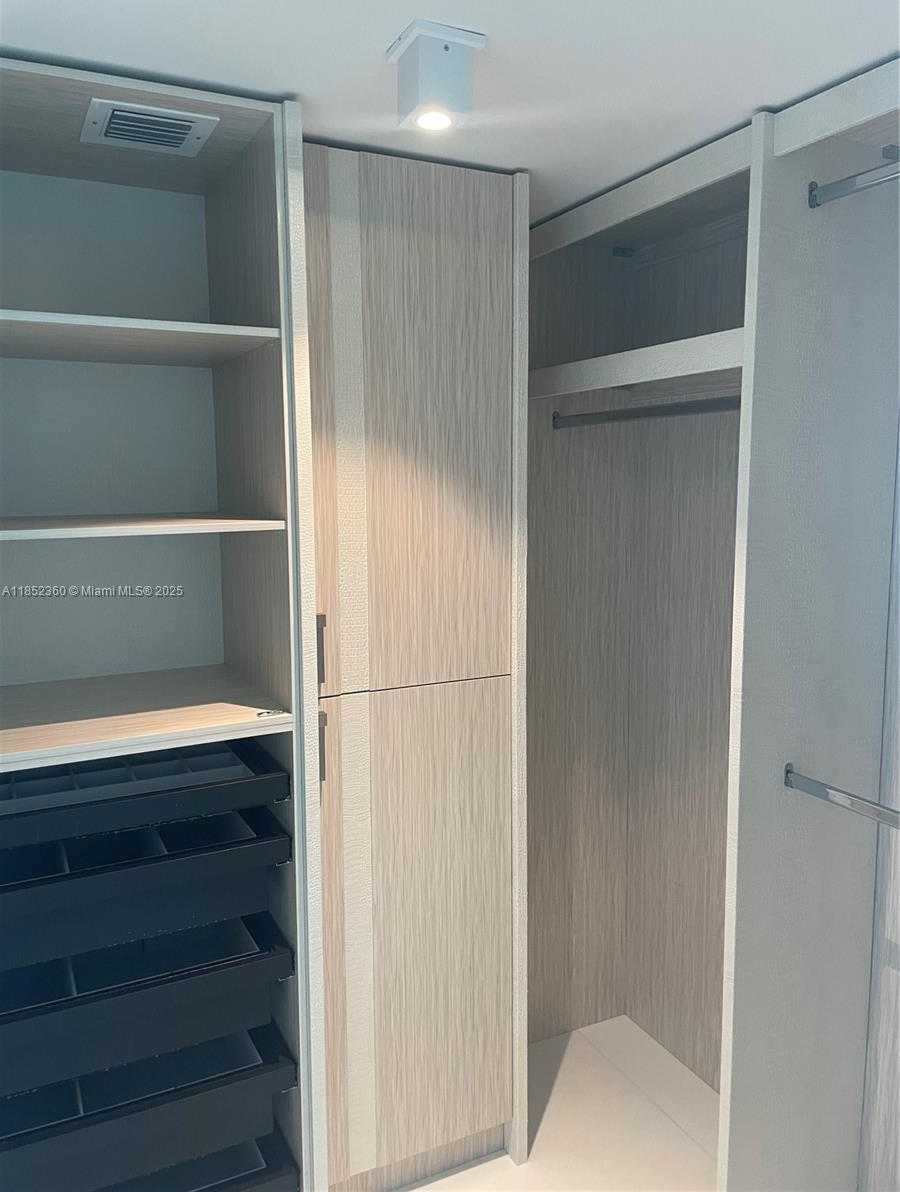 Small Image of 400 SUNNY ISLES BLVD #2004, Sunny Isles Beach Number 23