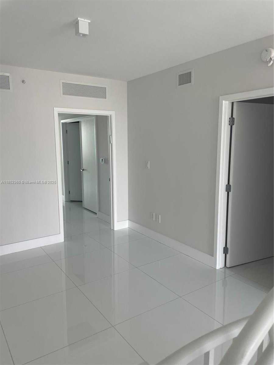 Small Image of 400 SUNNY ISLES BLVD #2004, Sunny Isles Beach Number 36