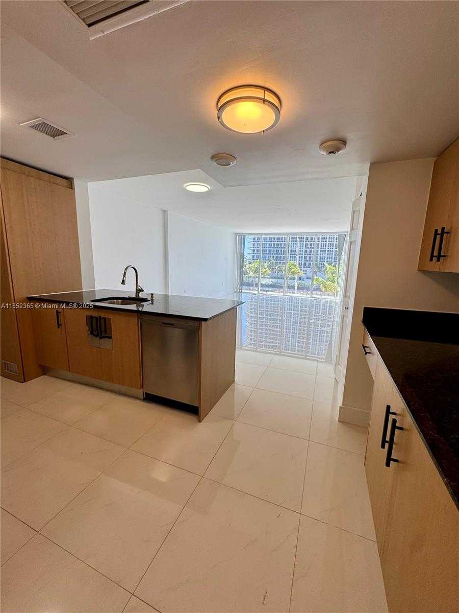 Small Image of 10275 COLLINS AVE #316, Bal Harbour Number 11