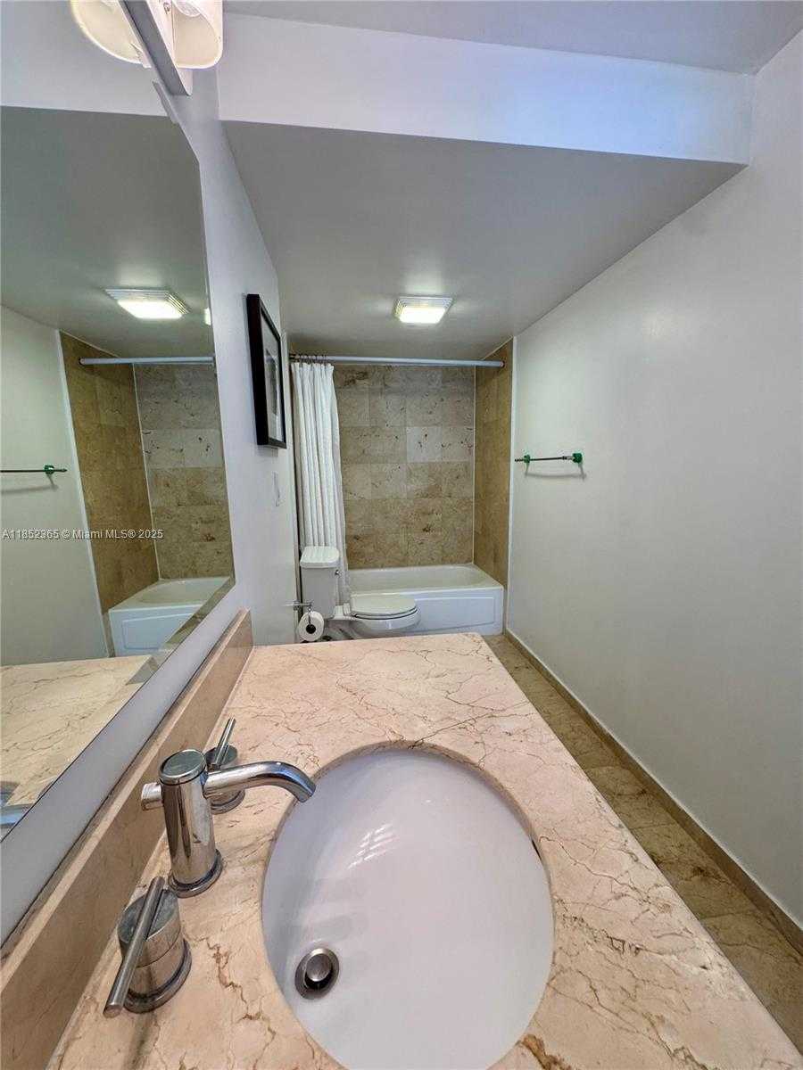 Small Image of 10275 COLLINS AVE #316, Bal Harbour Number 20