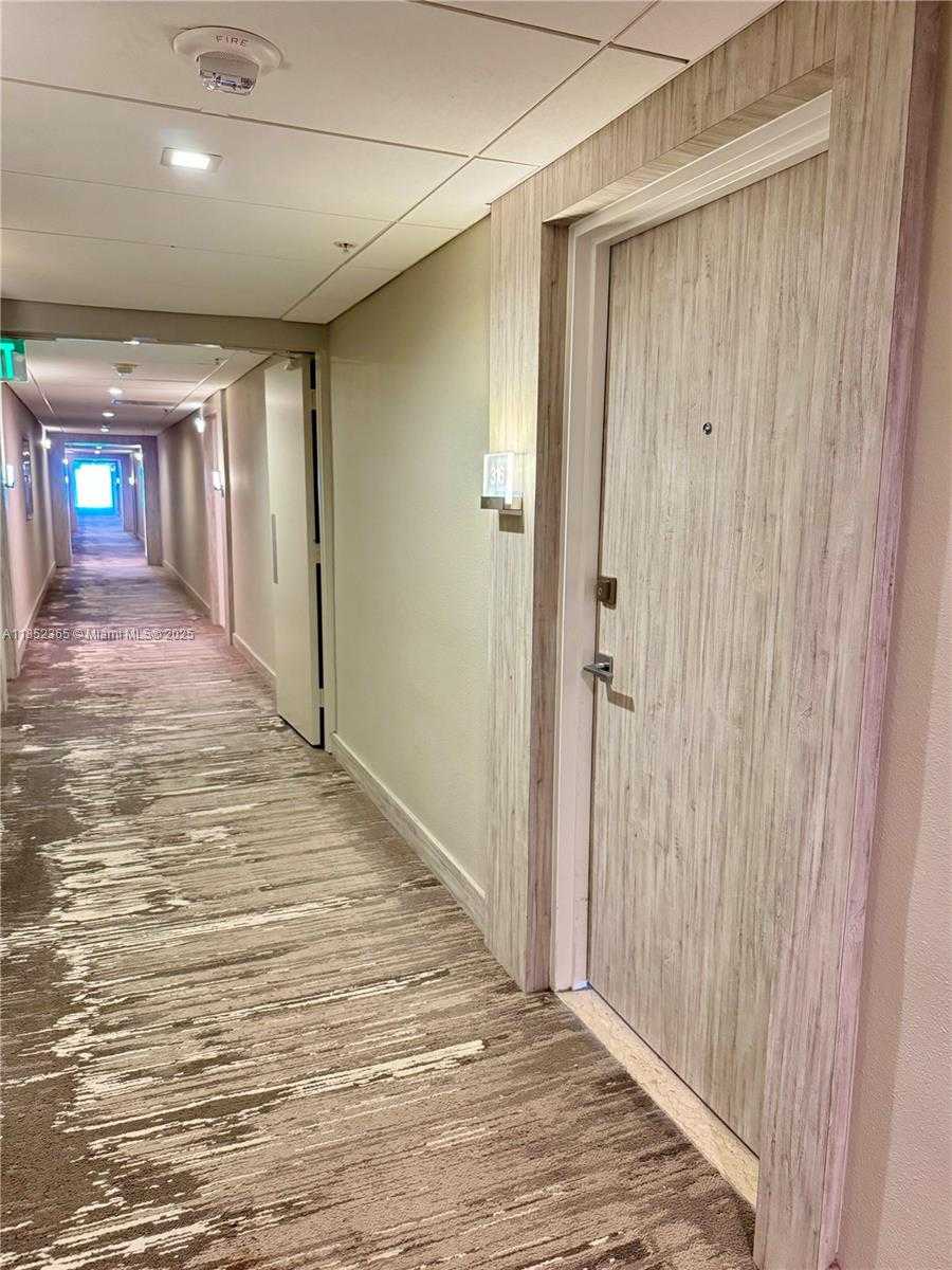 Small Image of 10275 COLLINS AVE #316, Bal Harbour Number 25