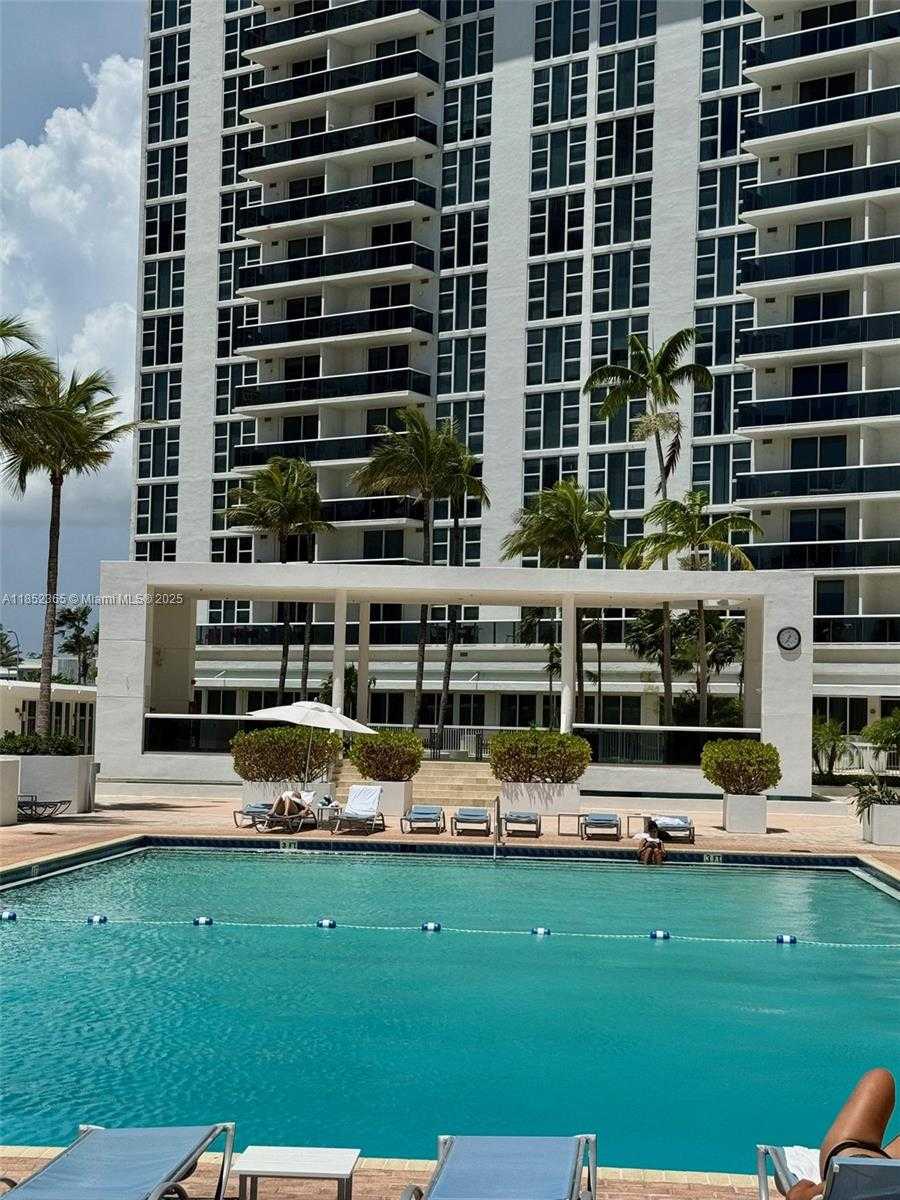 Small Image of 10275 COLLINS AVE #316, Bal Harbour Number 29
