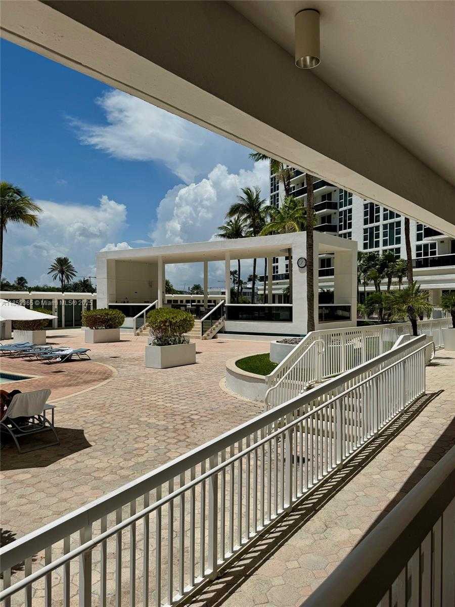 Small Image of 10275 COLLINS AVE #316, Bal Harbour Number 32