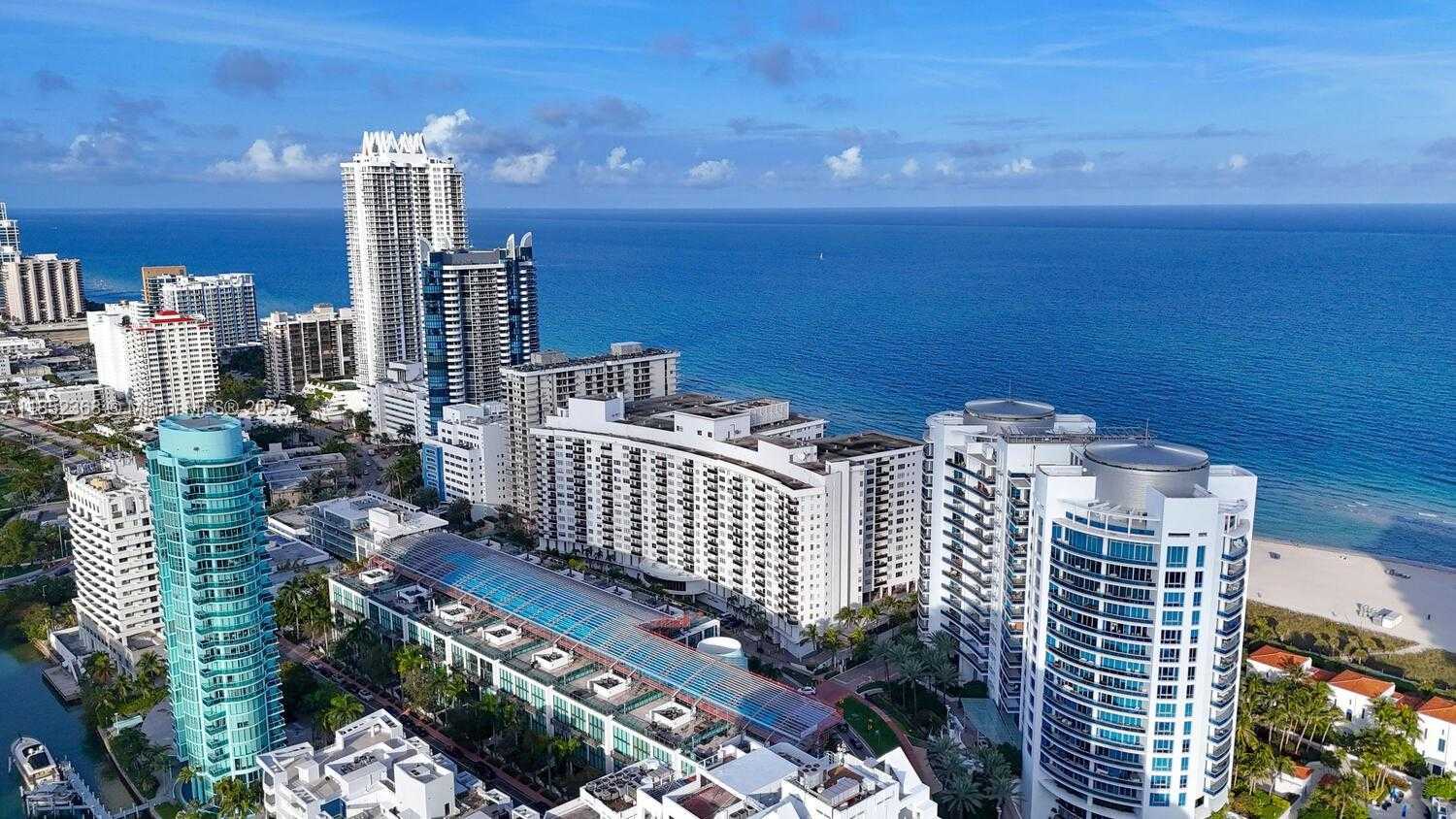 Small Image of 6039 COLLINS AVE #311, Miami Beach Number 44