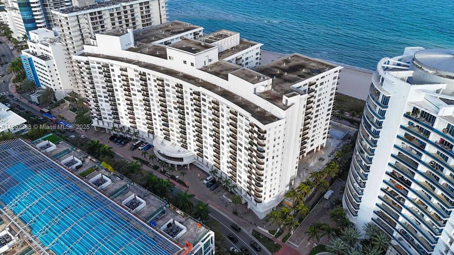 Small Image of 6039 COLLINS AVE #311, Miami Beach Number 45